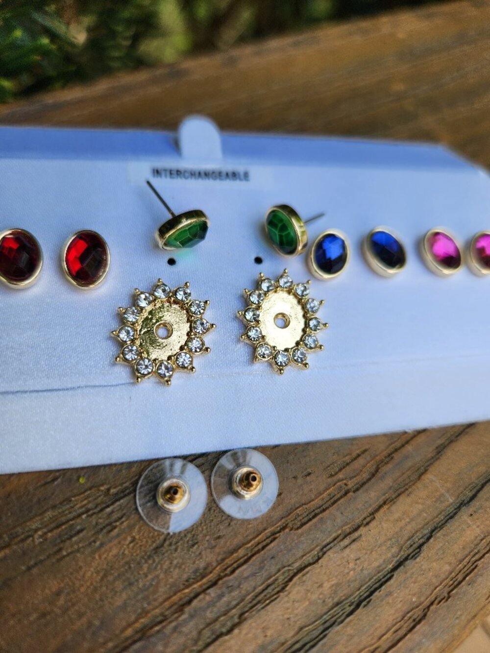 Interchangeable Gold-tone colored stone stud EARRING SET - 5 pairs - Picture 9 of 11